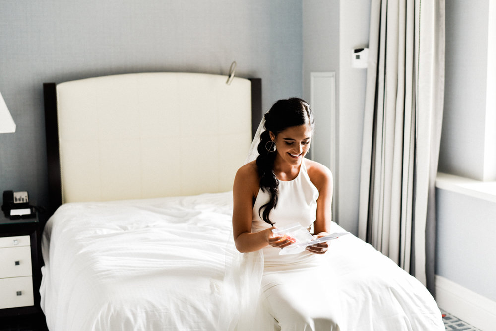 bride reading her love note