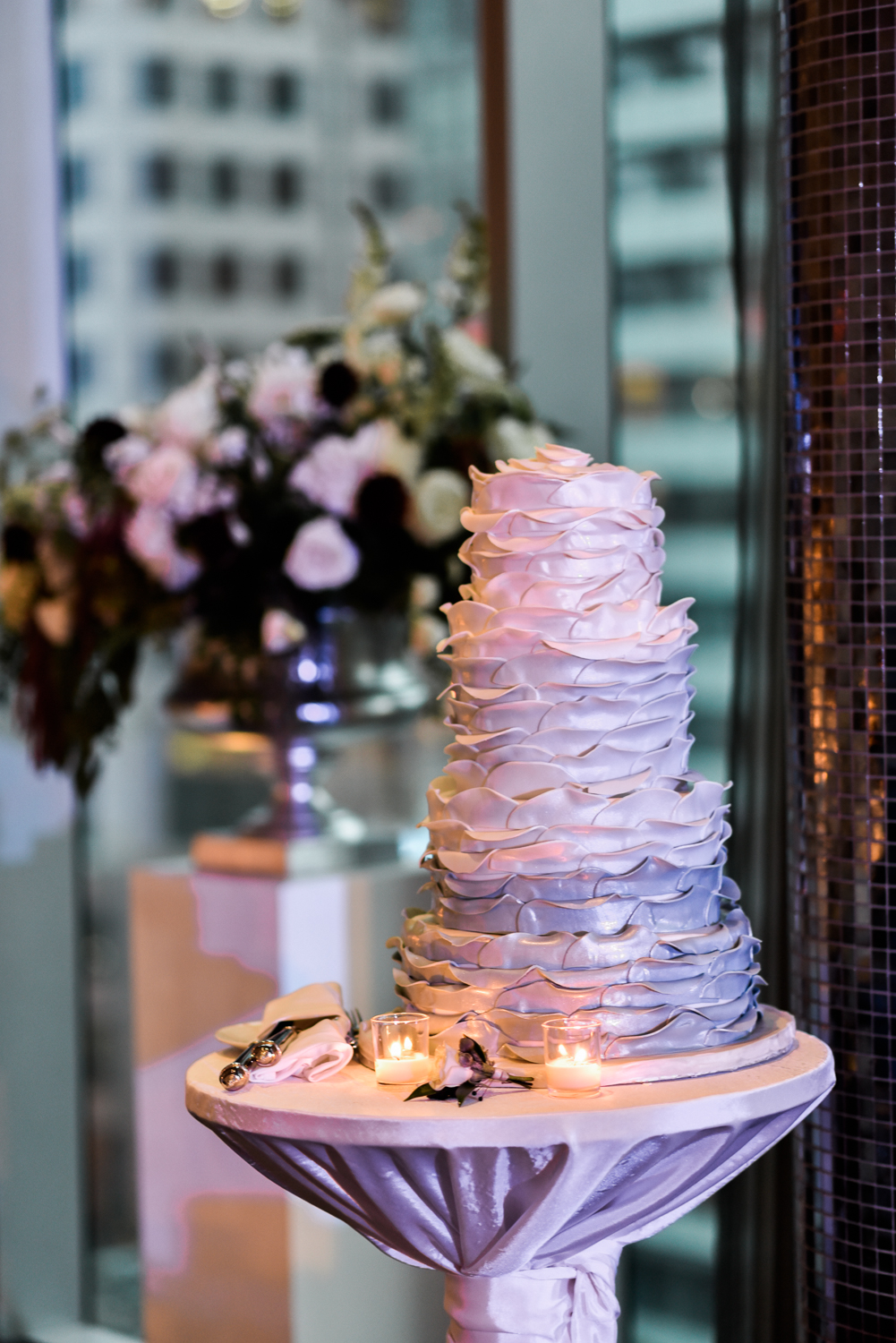 Photographed by Alix Gould, gorgeous tiered modern wedding cake